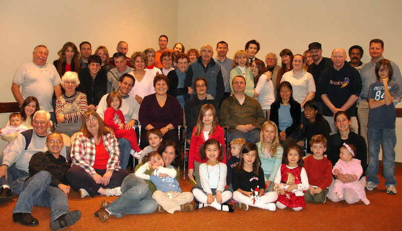 Hol Party06 16.jpg (142115 bytes)